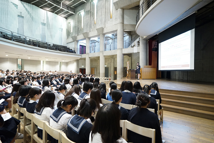 女子聖学院高等学校校内画像